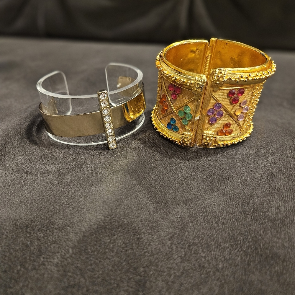 Costume Jewlery bracelet set - Picture 4 of 5